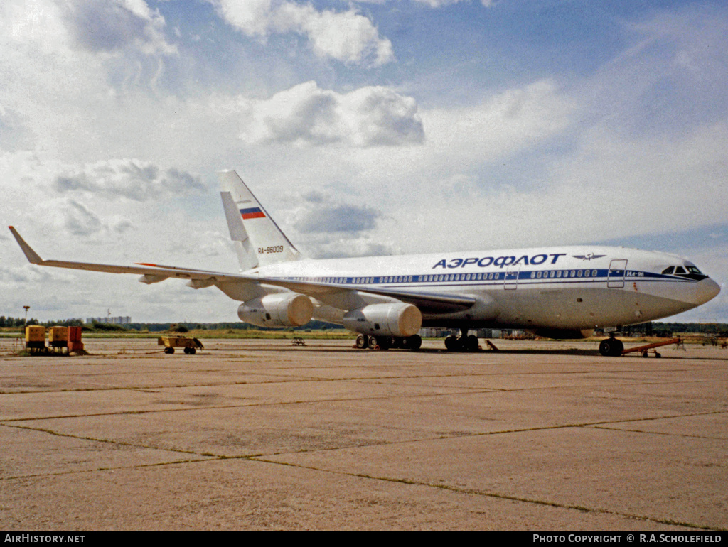 Aircraft Photo of RA-96009 | Ilyushin Il-96-300 | Aeroflot | AirHistory.net #12444