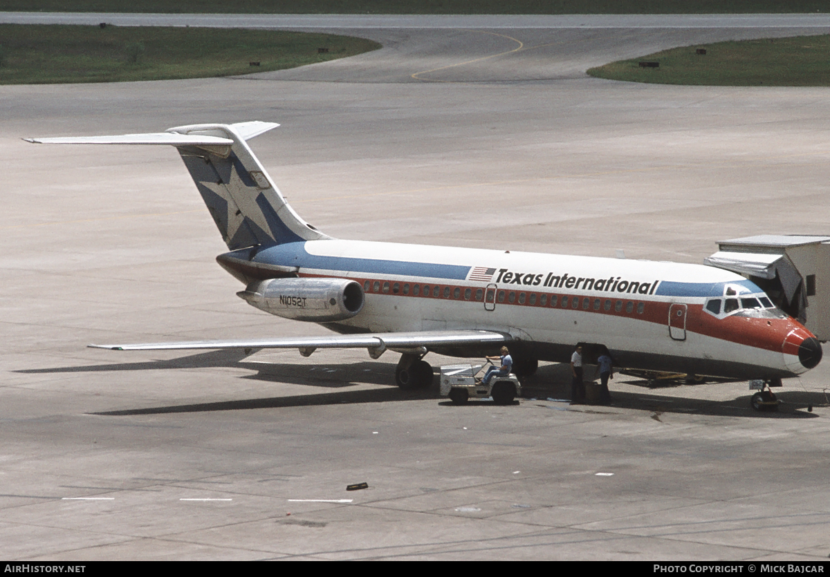 Aircraft Photo of N1052T | Douglas DC-9-14 | Texas International Airlines | AirHistory.net #12511