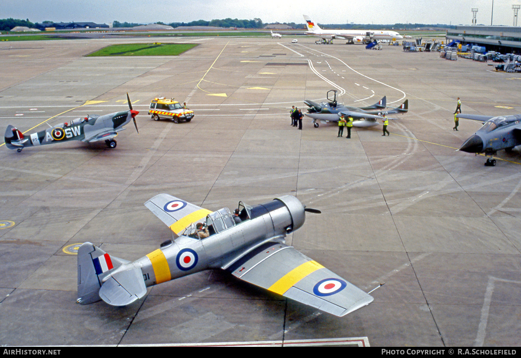 Aircraft Photo of G-JUDI | North American AT-6D Harvard III | AirHistory.net #12656