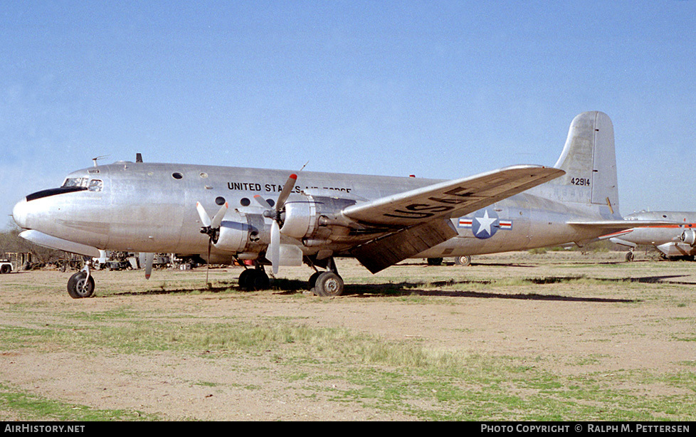 Aircraft Photo of N31356 / 42914 | Douglas DC-4-1009 | USA - Air Force | AirHistory.net #12683