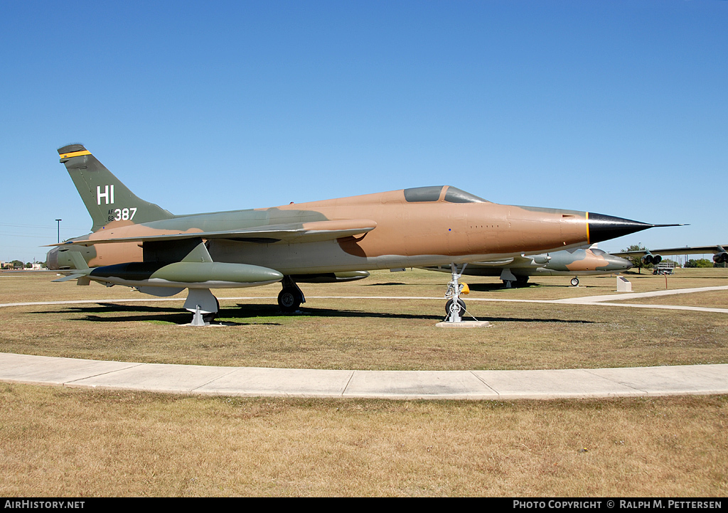 Aircraft Photo of 62-4387 / AF62-387 | Republic F-105D Thunderchief | USA - Air Force | AirHistory.net #12686