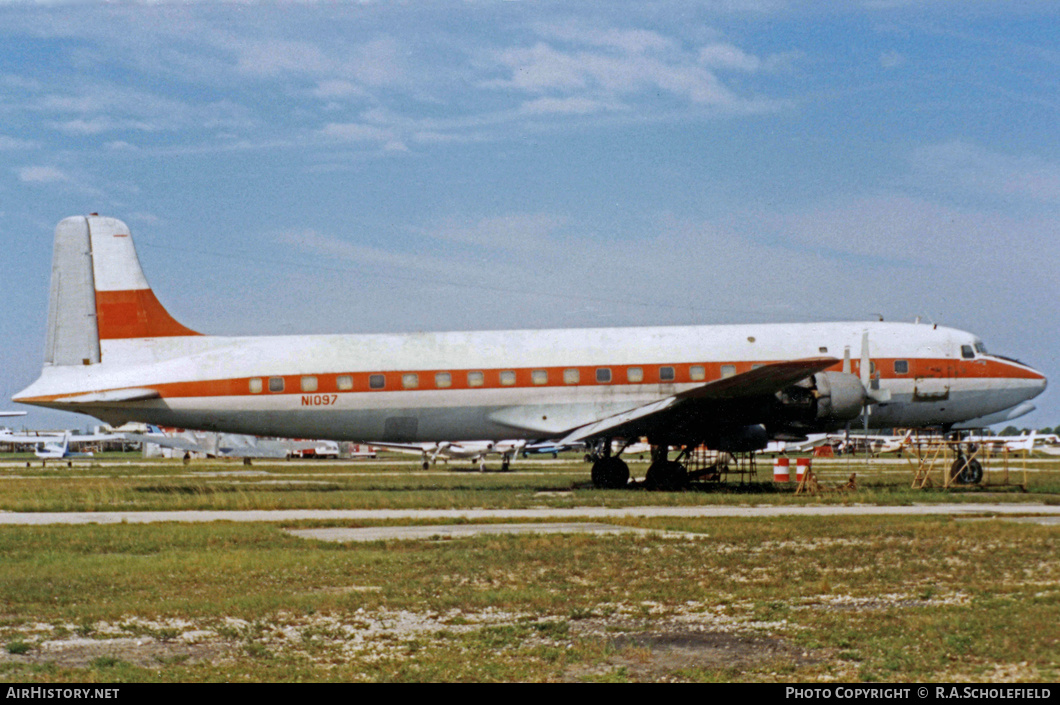 Aircraft Photo of N1097 | Douglas DC-7B | AirHistory.net #12915