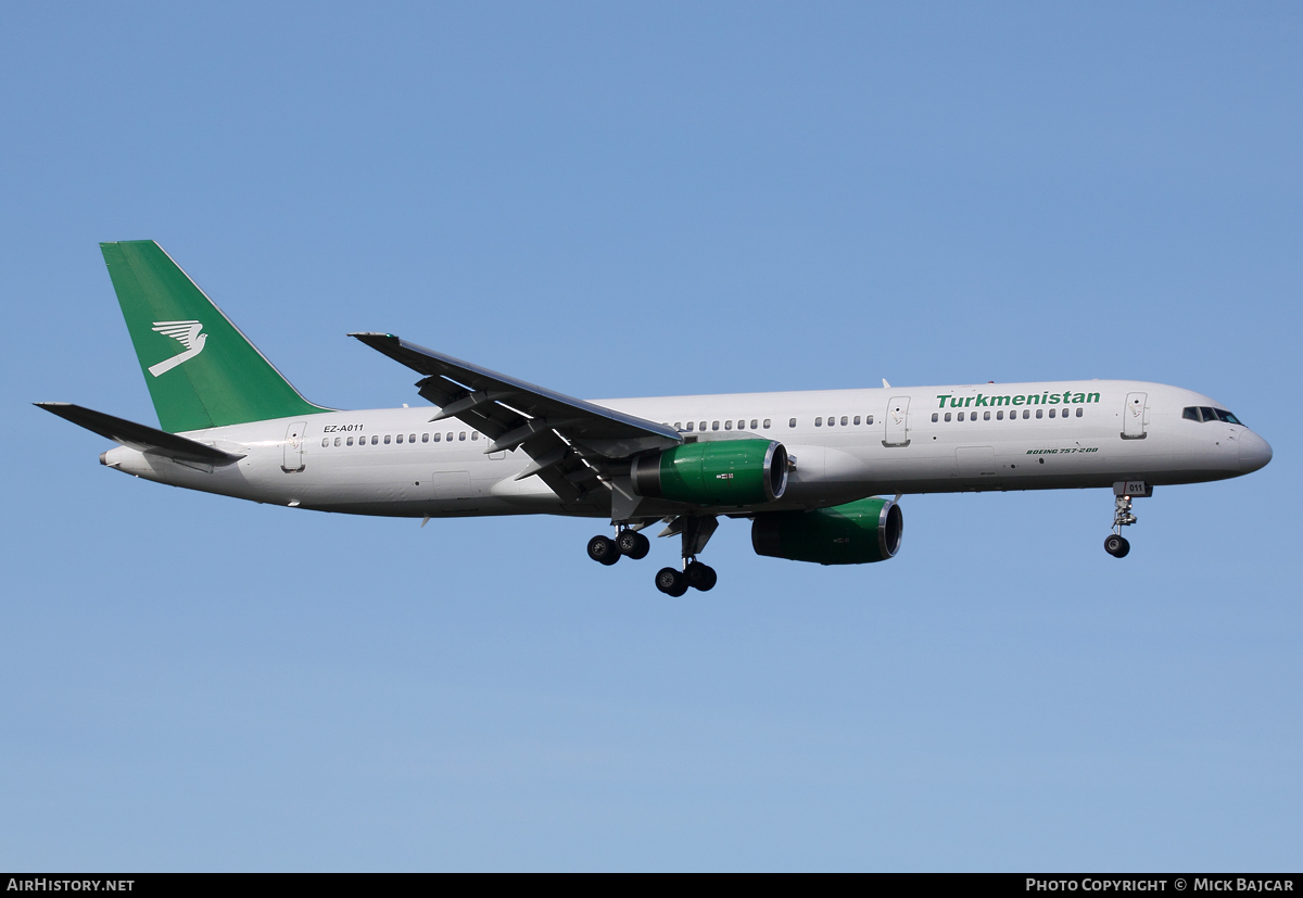 Aircraft Photo of EZ-A011 | Boeing 757-22K | Turkmenistan Airlines | AirHistory.net #13298