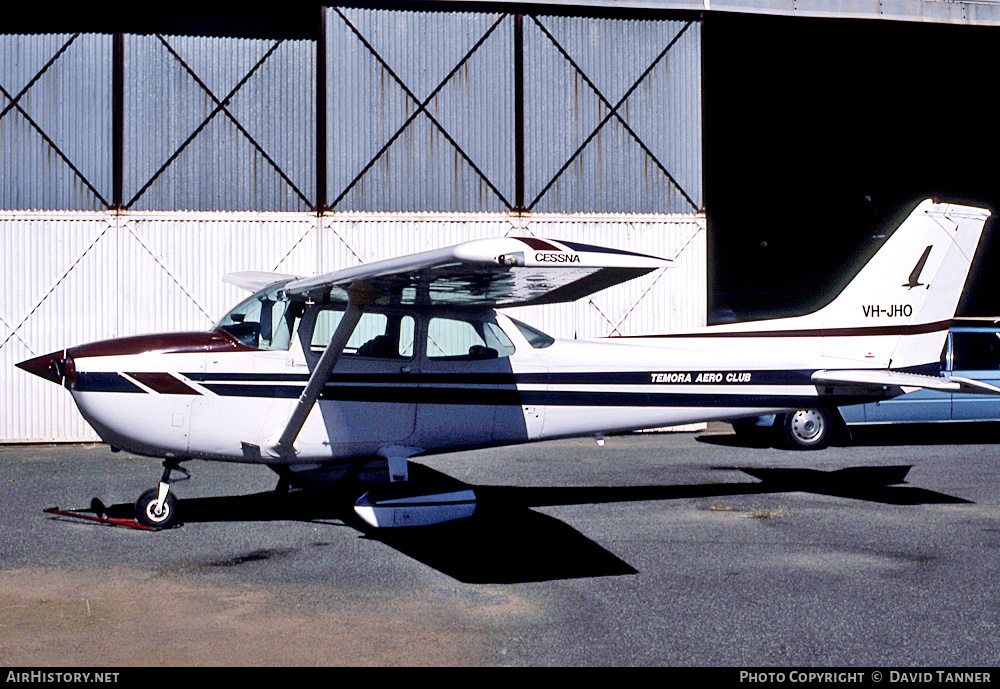 Aircraft Photo of VH-JHO | Cessna 172N Skyhawk 100 | Temora Aero Club | AirHistory.net #13334
