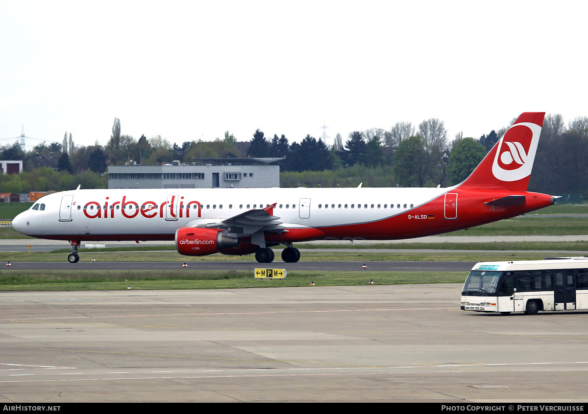 Aircraft Photo of D-ALSD | Airbus A321-211 | Air Berlin | AirHistory.net #13367