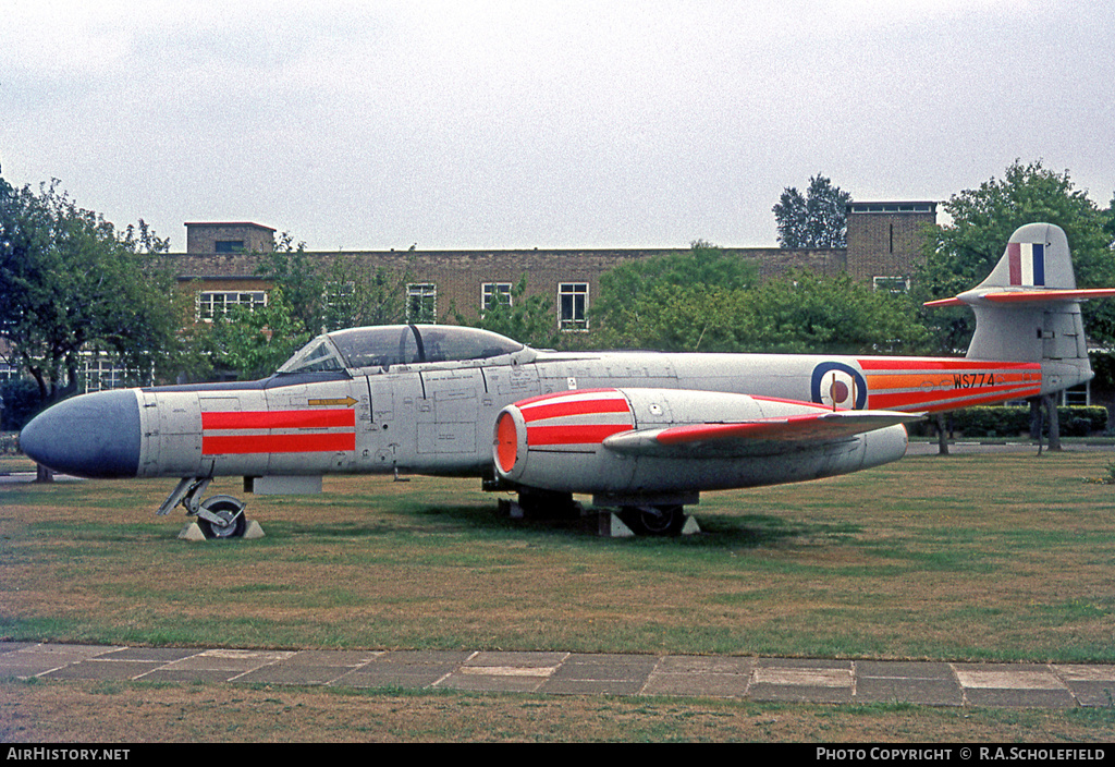 Aircraft Photo of WS774 | Gloster Meteor NF(T)14 | UK - Air Force | AirHistory.net #13596