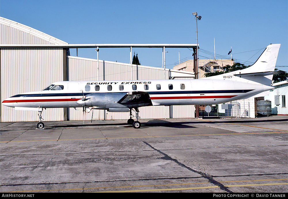 Aircraft Photo of VH-UZY | Swearingen SA-226TC Metro II | Security Express | AirHistory.net #13648