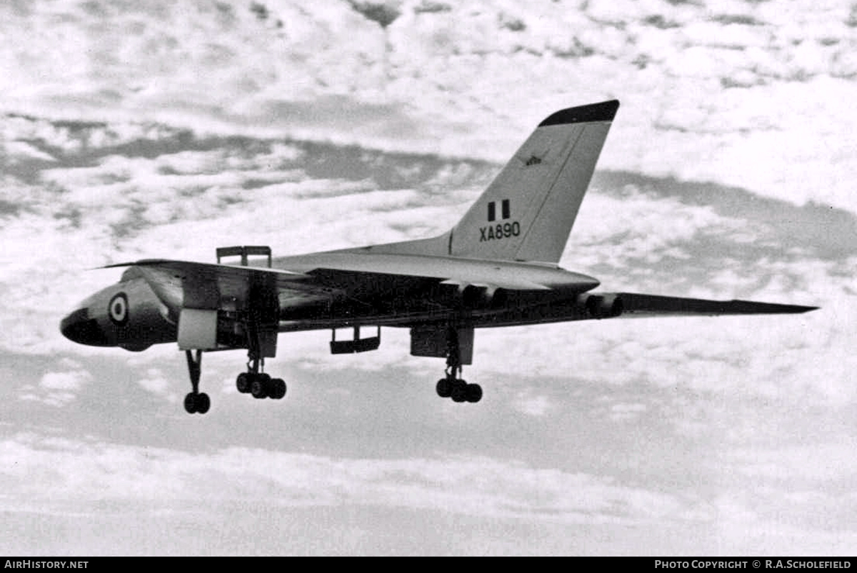 Aircraft Photo of XA890 | Avro 698 Vulcan B.1 | UK - Air Force | AirHistory.net #13694