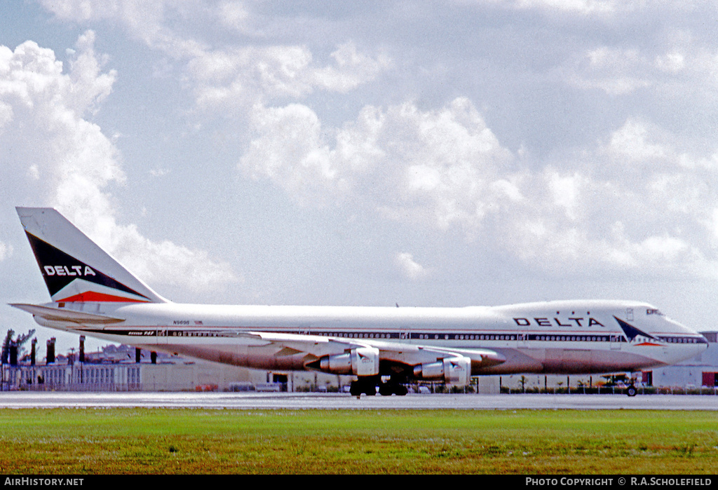 Aircraft Photo of N9896 | Boeing 747-132 | Delta Air Lines | AirHistory.net #13898
