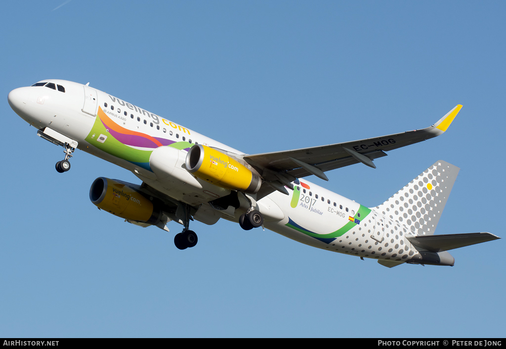 Aircraft Photo of EC-MOG | Airbus A320-232 | Vueling Airlines | AirHistory.net #13903