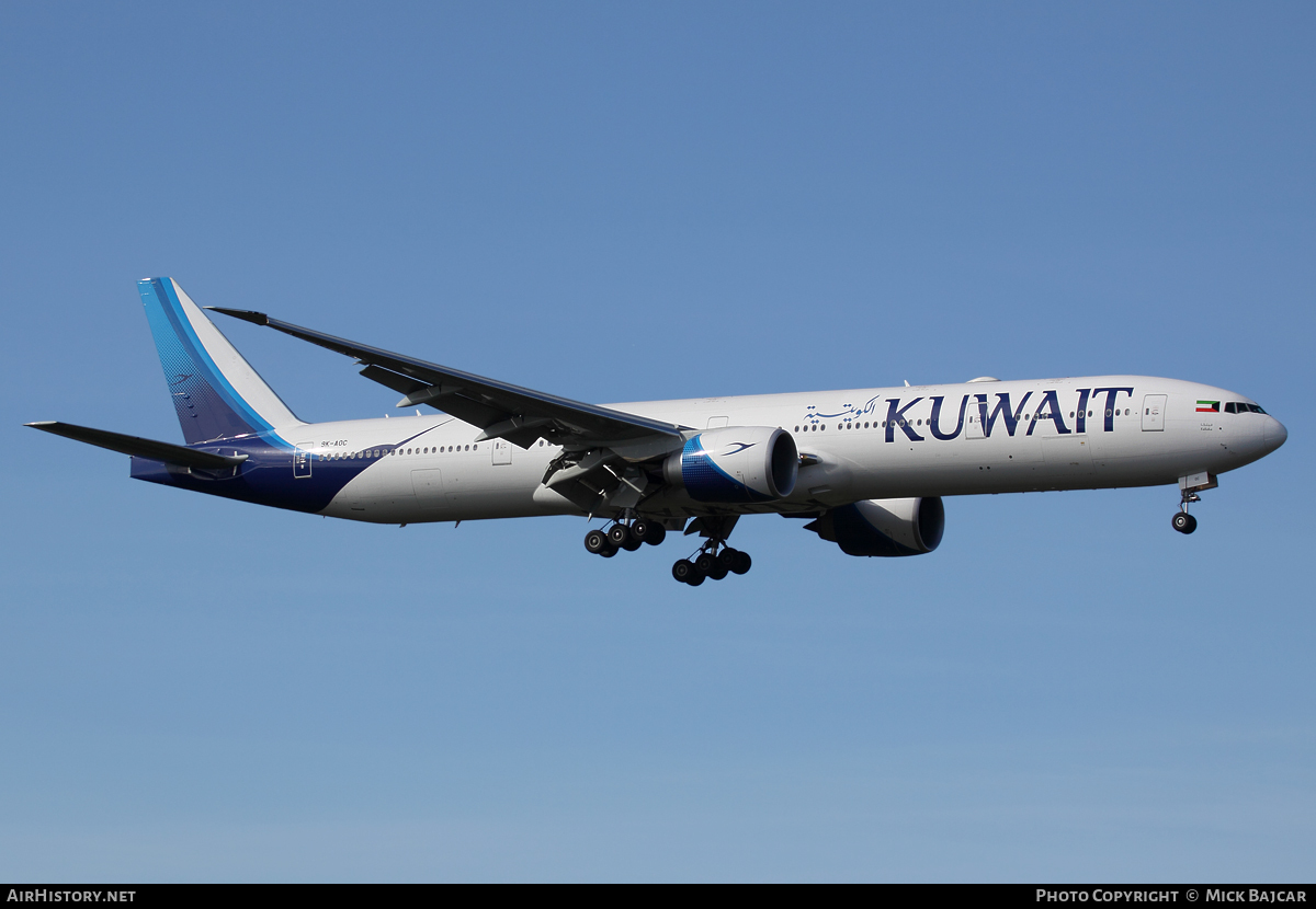Aircraft Photo of 9K-AOC | Boeing 777-300/ER | Kuwait Airways | AirHistory.net #13962
