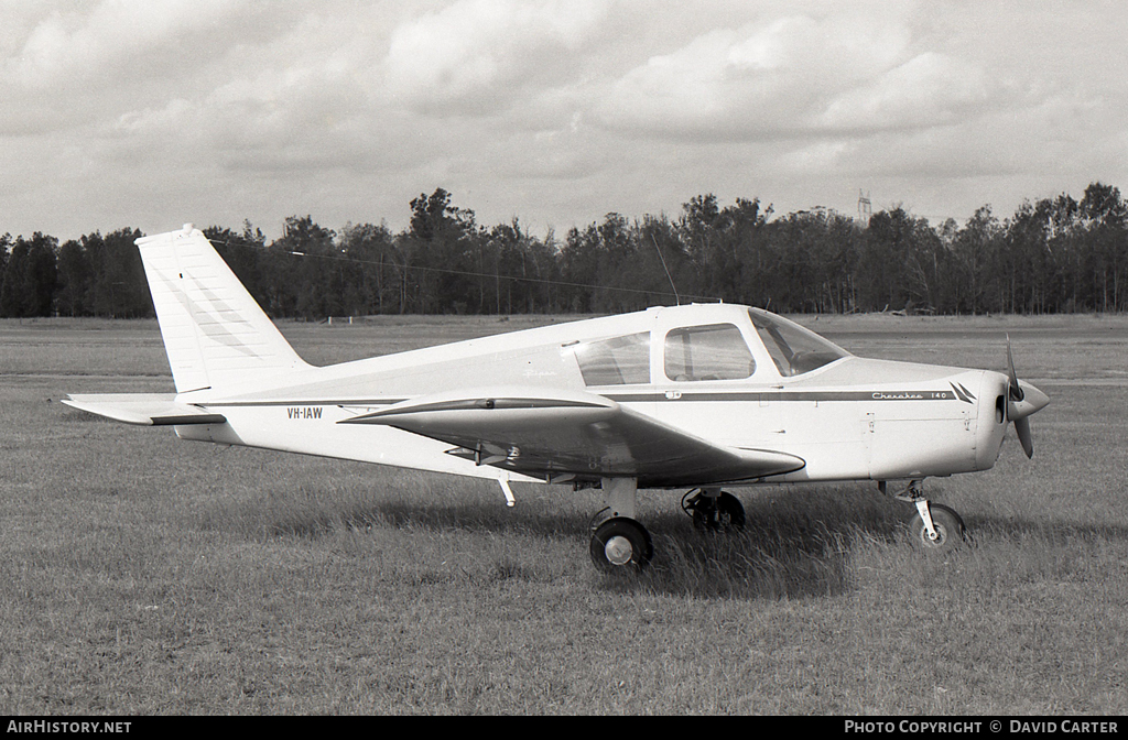 Aircraft Photo of VH-IAW | Piper PA-28-140 Cherokee | AirHistory.net #14155