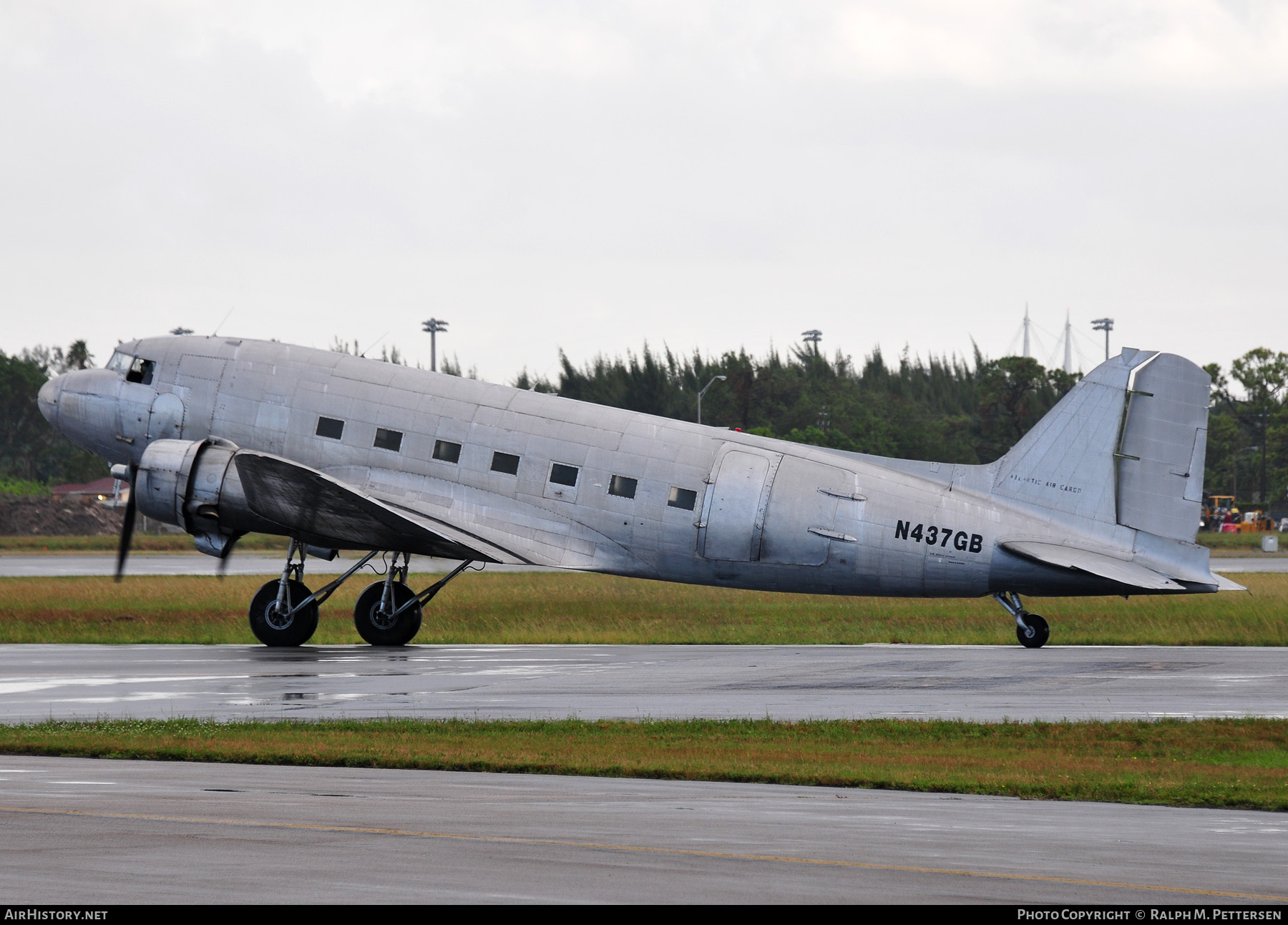 Aircraft Photo of N437GB | Douglas DC-3(C) | Atlantic Air Cargo | AirHistory.net #14249