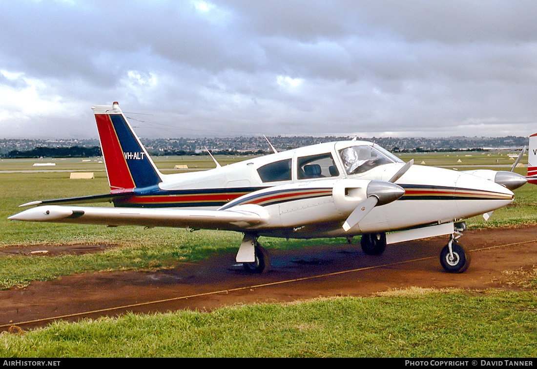 Aircraft Photo of VH-ALT | Piper PA-30-160 Twin Comanche | AirHistory.net #14315