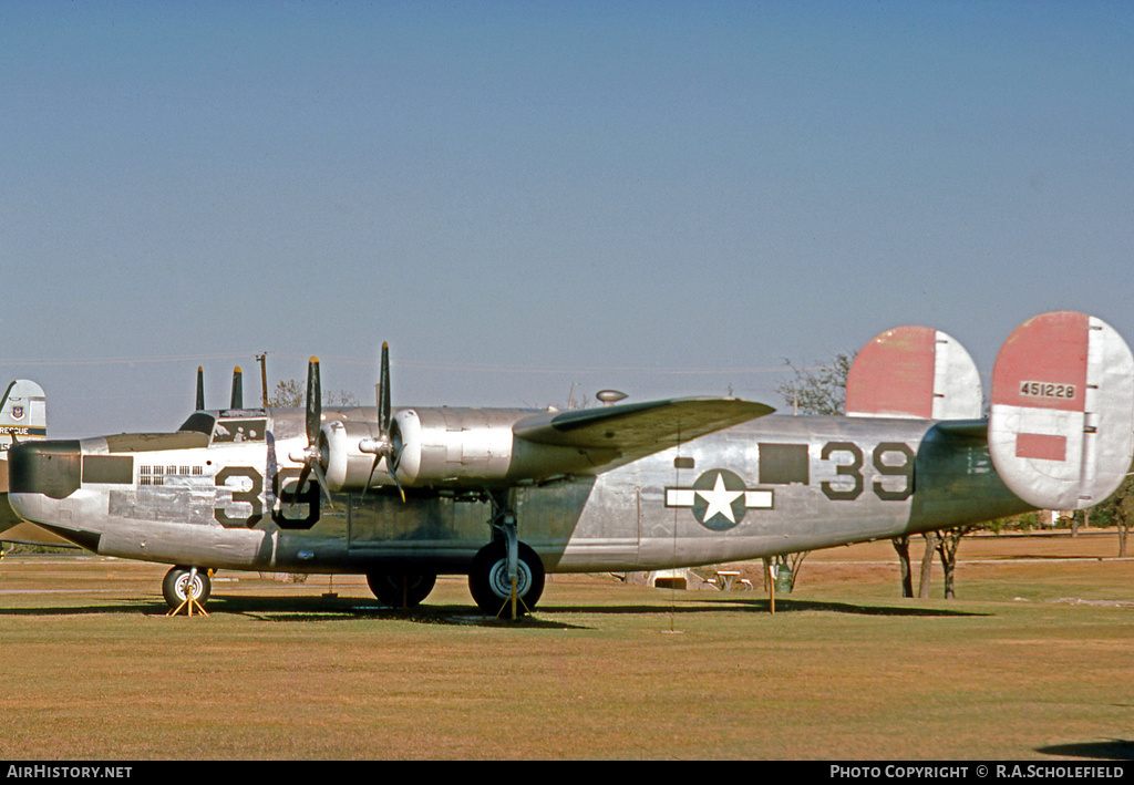 Aircraft Photo of 44-51228 / 451228 | Consolidated B-24M Liberator | USA - Air Force | AirHistory.net #14422