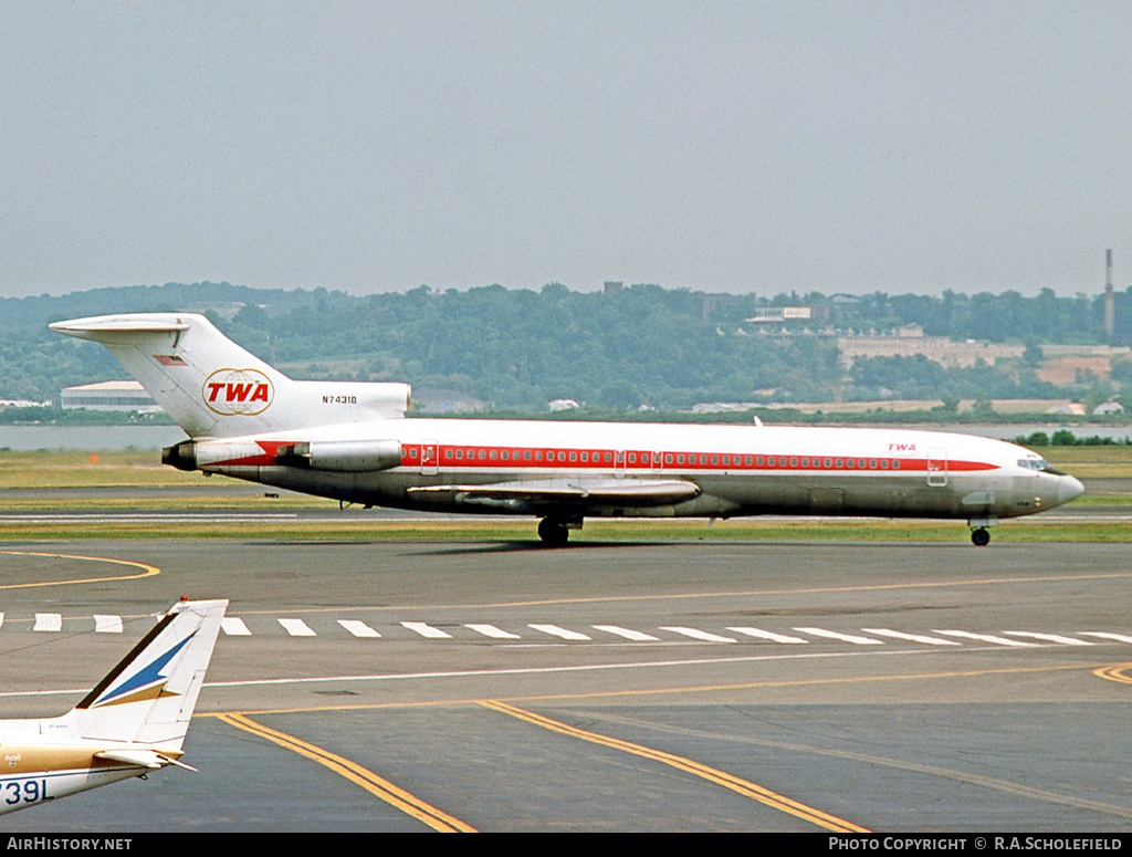 Aircraft Photo of N74318 | Boeing 727-231 | Trans World Airlines - TWA | AirHistory.net #14576