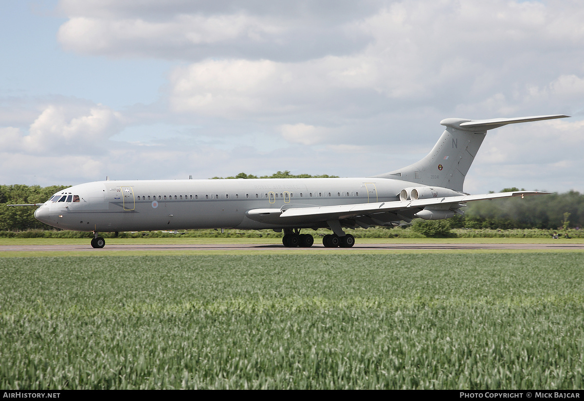 Aircraft Photo of ZD241 | Vickers VC10 K.4 | UK - Air Force | AirHistory.net #14610