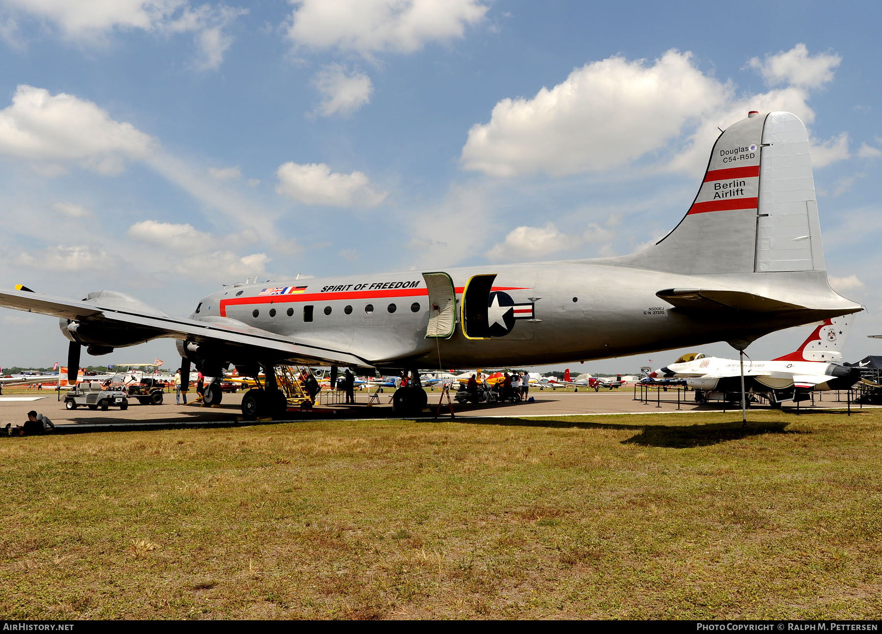 Aircraft Photo of N500EJ | Douglas C-54R Skymaster | Berlin Airlift Historical Foundation | AirHistory.net #14732