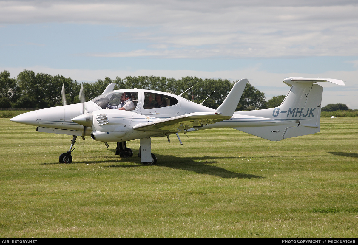 Aircraft Photo of G-MHJK | Diamond DA42 Twin Star | AirHistory.net #14746