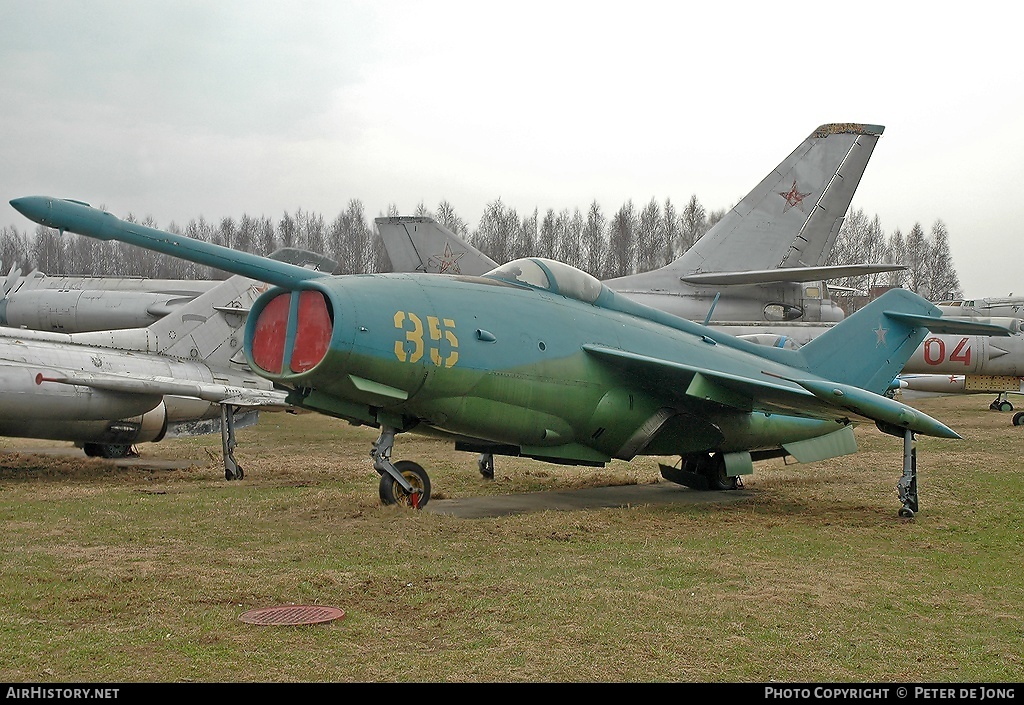 Aircraft Photo of 35 yellow | Yakovlev Yak-36 | Soviet Union - Air Force | AirHistory.net #14894