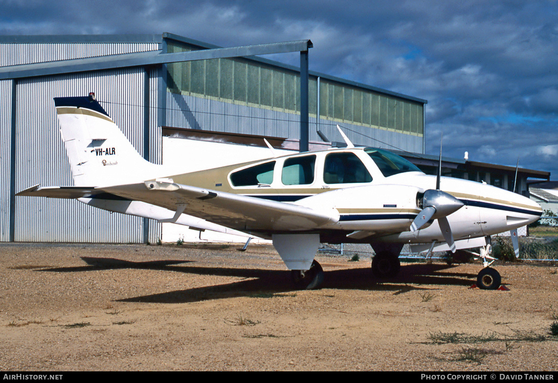 Aircraft Photo of VH-ALR | Beech B55 Baron (95-B55) | UniSA Aviation | AirHistory.net #14928