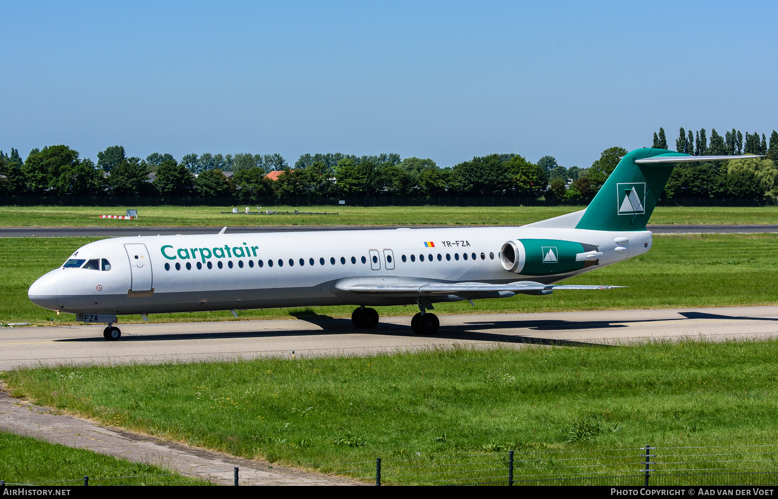 Aircraft Photo of YR-FZA | Fokker 100 (F28-0100) | Carpatair | AirHistory.net #15106