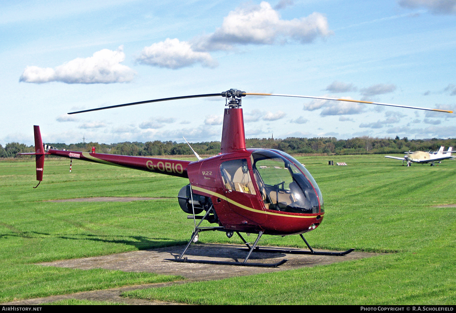 Aircraft Photo of G-OBIO | Robinson R-22 Beta | AirHistory.net #15144