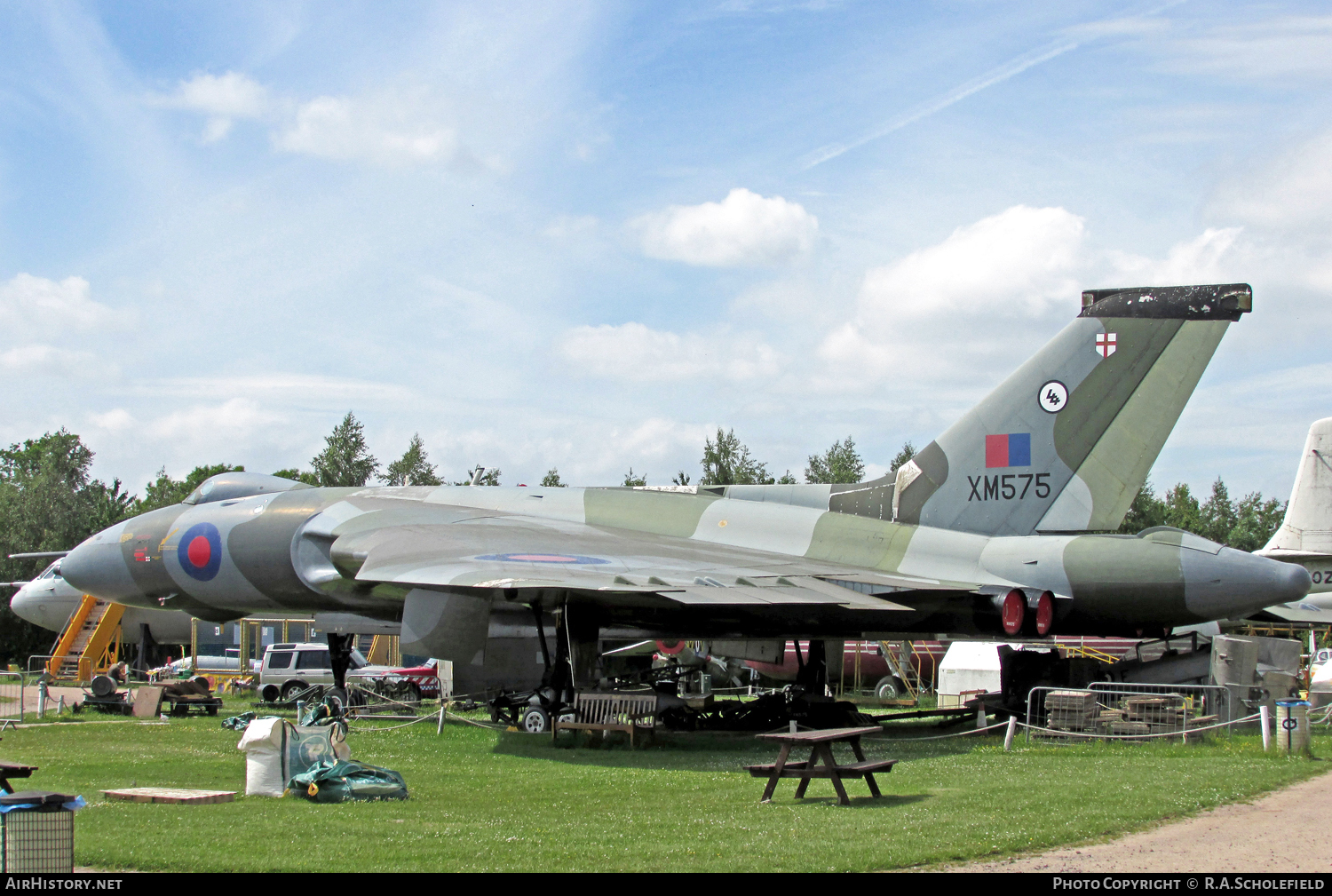 Aircraft Photo of XM575 | Avro 698 Vulcan B.2A | UK - Air Force | AirHistory.net #15150