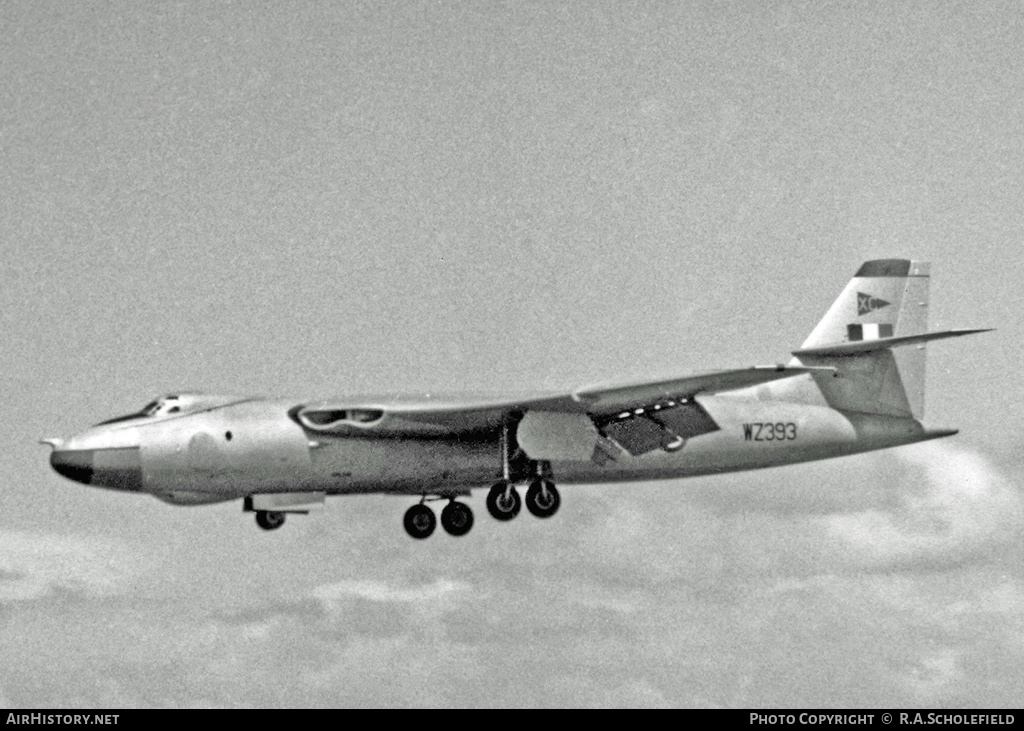 Aircraft Photo of WZ393 | Vickers Valiant B(PR)K1 | UK - Air Force | AirHistory.net #15154