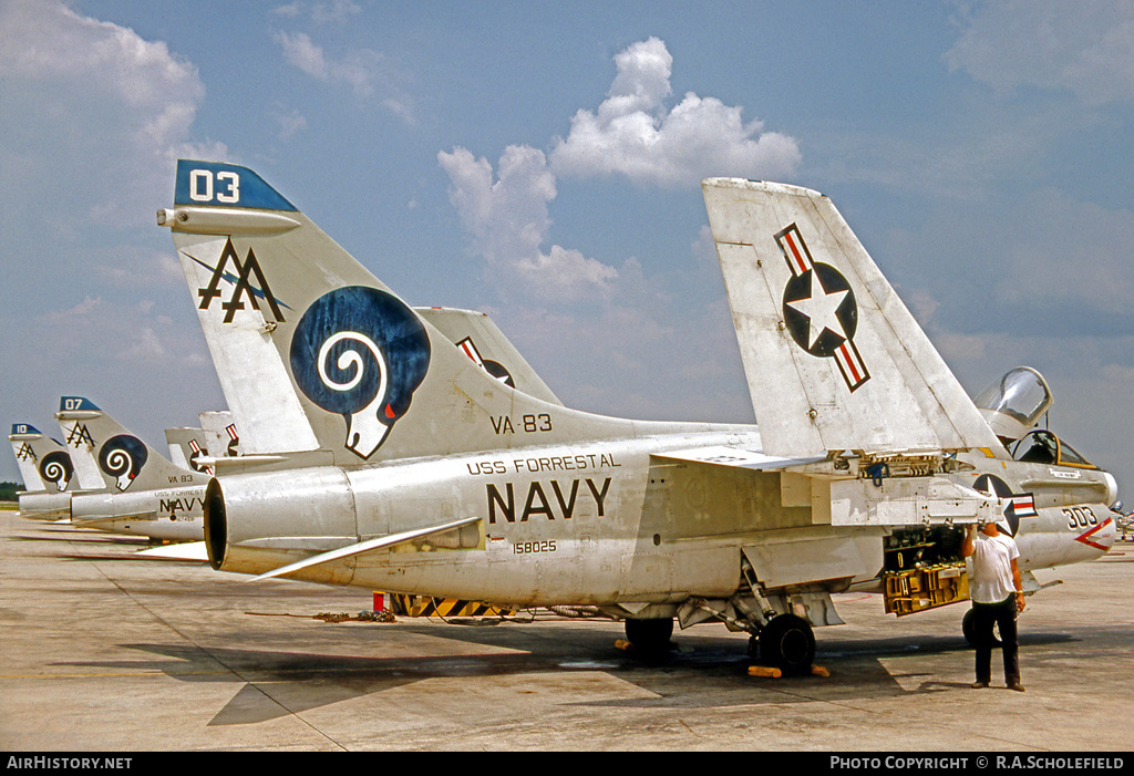 Aircraft Photo of 158025 | LTV A-7E Corsair II | USA - Navy | AirHistory.net #15217