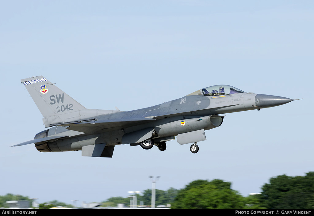 Aircraft Photo of 94-0042 / AF94-042 | Lockheed F-16CJ Fighting Falcon | USA - Air Force | AirHistory.net #15279