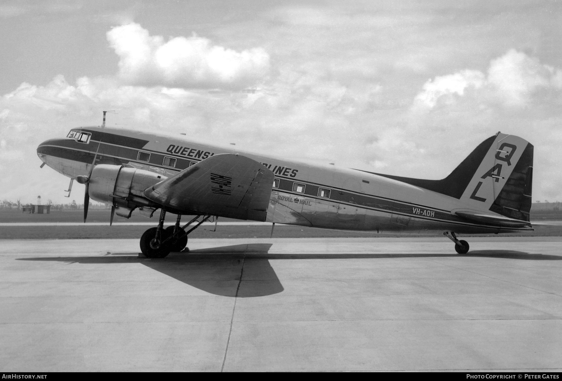 Aircraft Photo of VH-AOH | Douglas DC-3(C) | Queensland Airlines - QAL | AirHistory.net #15462