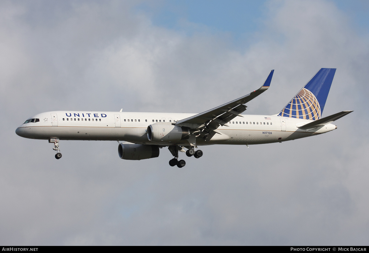 Aircraft Photo of N17126 | Boeing 757-224 | United Airlines | AirHistory.net #15478
