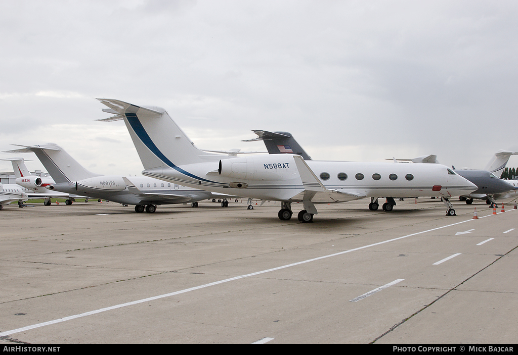 Aircraft Photo of N588AT | Gulfstream Aerospace G-IV-X Gulfstream G450 | AirHistory.net #15498