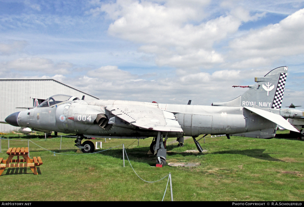 Aircraft Photo of ZE694 | British Aerospace Sea Harrier FA2 | UK - Navy | AirHistory.net #15709