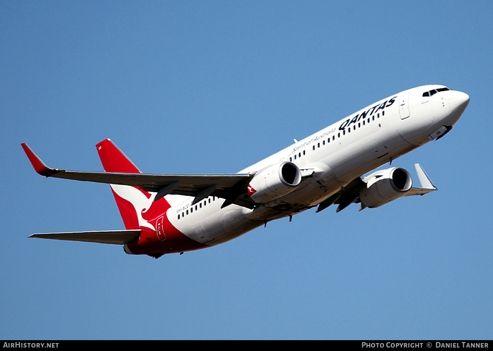 Aircraft Photo of VH-XZD | Boeing 737-838 | Qantas | AirHistory.net #15776