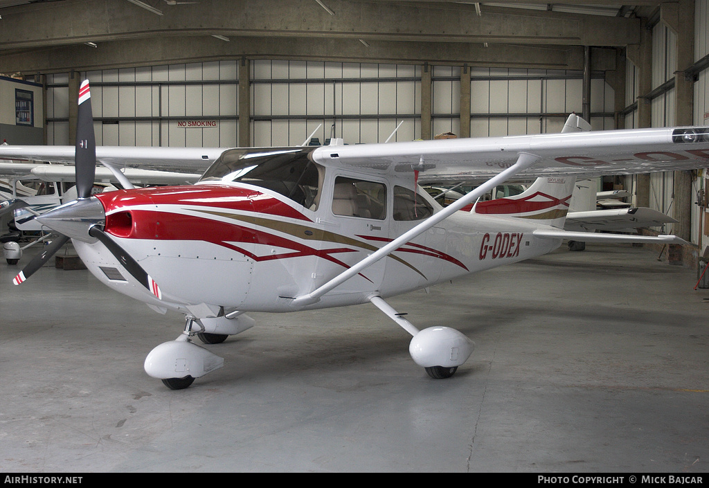 Aircraft Photo of G-ODEX | Cessna 182T Skylane | AirHistory.net #15886