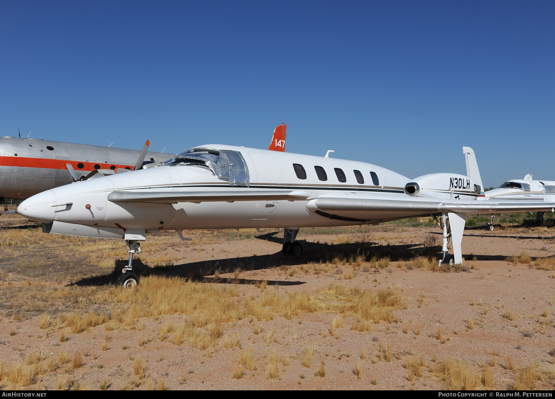 Aircraft Photo of N30LH | Beech 2000 Starship 1 | AirHistory.net #16295