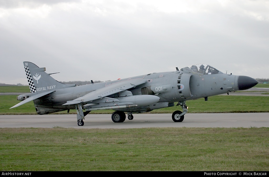 Aircraft Photo of ZD610 | British Aerospace Sea Harrier FA2 | UK - Navy | AirHistory.net #16337