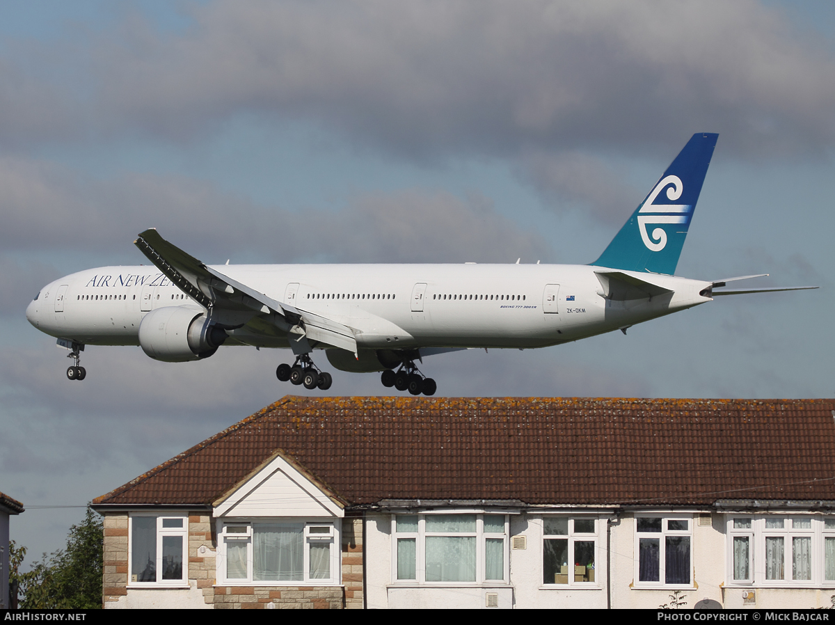 Aircraft Photo of ZK-OKM | Boeing 777-319/ER | Air New Zealand | AirHistory.net #16981