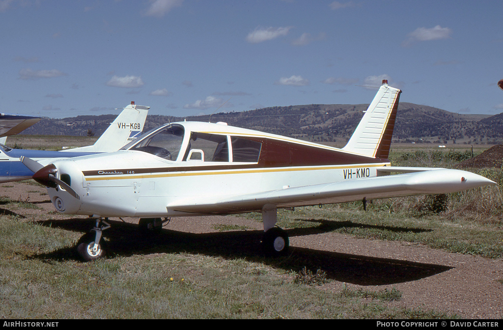 Aircraft Photo of VH-KMO | Piper PA-28-140 Cherokee | AirHistory.net #17004