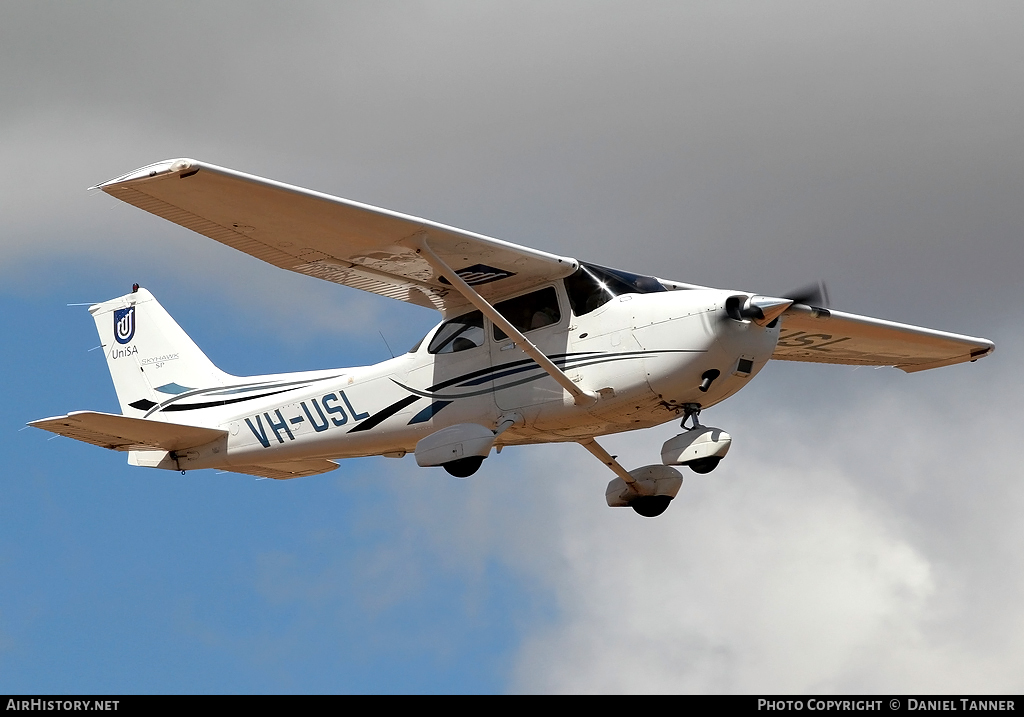 Aircraft Photo of VH-USL | Cessna 172S Skyhawk SP | UniSA - University of South Australia | AirHistory.net #17263