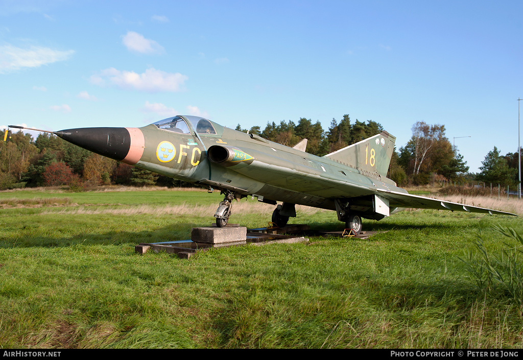 Aircraft Photo of 35598 | Saab J35J Draken | Sweden - Air Force | AirHistory.net #17311