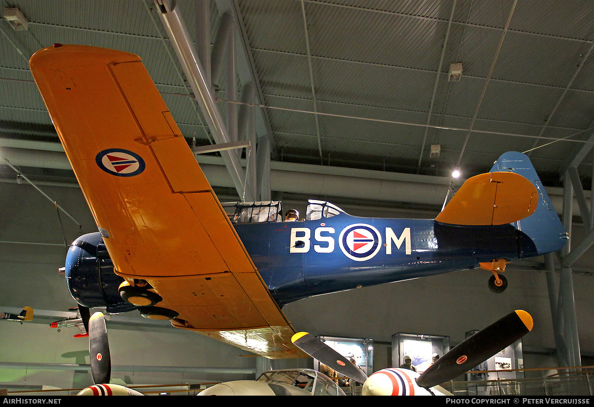 Aircraft Photo of 8570 | North American T-6J Texan | Norway - Air Force | AirHistory.net #17378