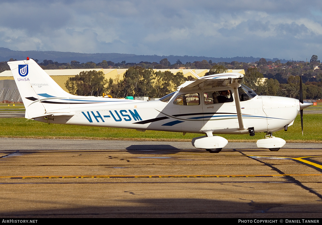 Aircraft Photo of VH-USM | Cessna 172S Skyhawk SP | UniSA - University of South Australia | AirHistory.net #17480