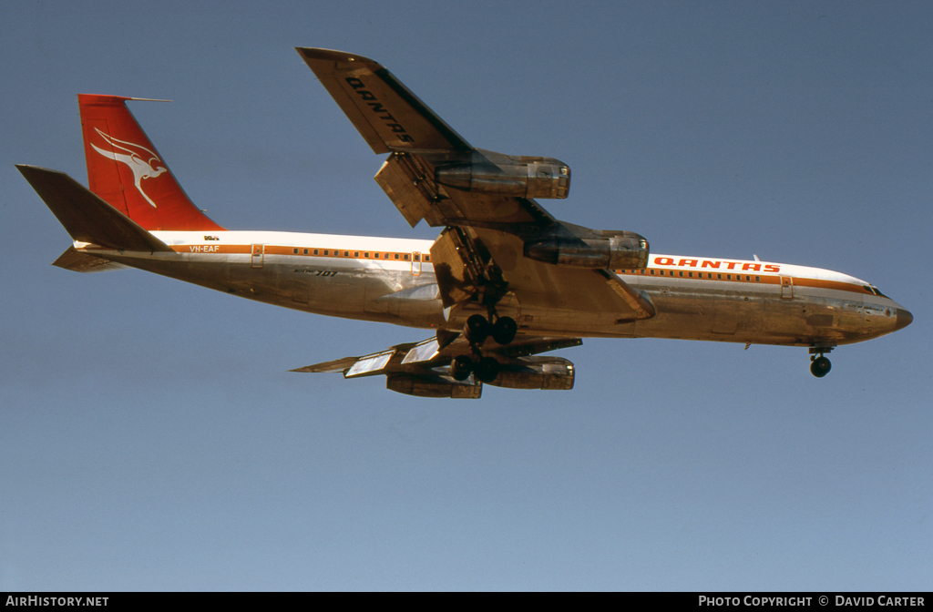 Aircraft Photo of VH-EAF | Boeing 707-338C | Qantas | AirHistory.net #17813