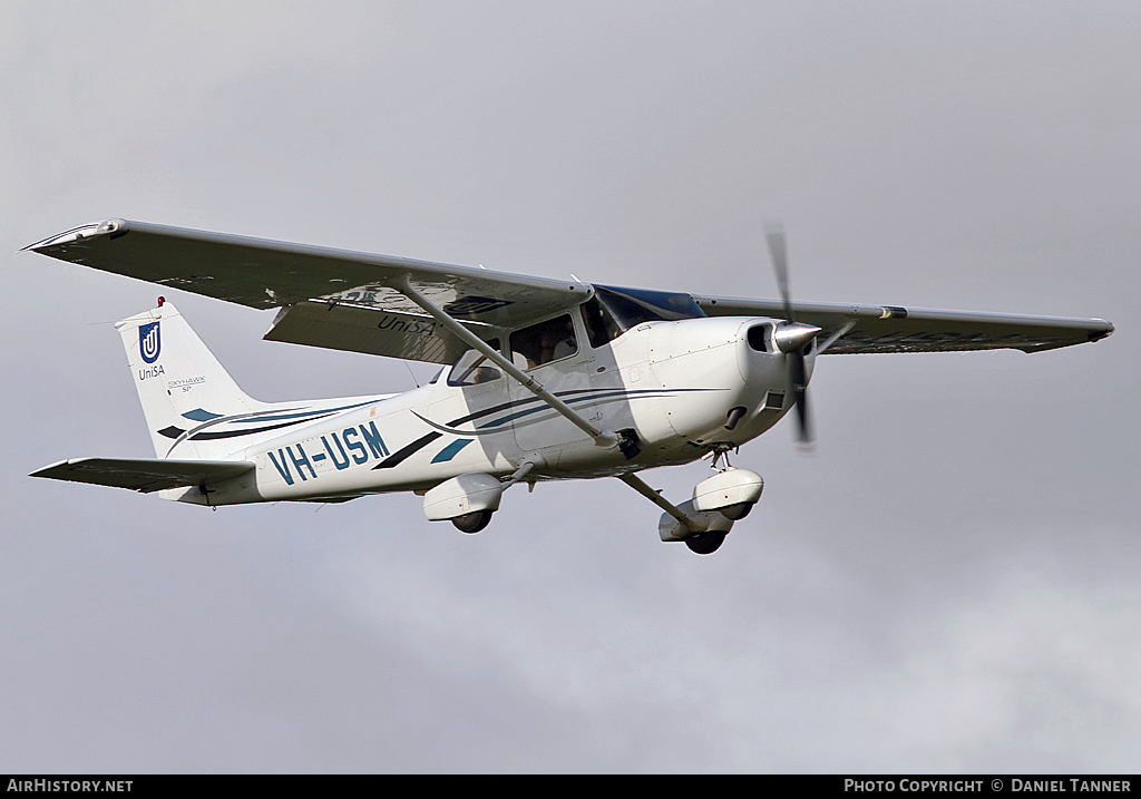 Aircraft Photo of VH-USM | Cessna 172S Skyhawk SP | UniSA - University of South Australia | AirHistory.net #17996