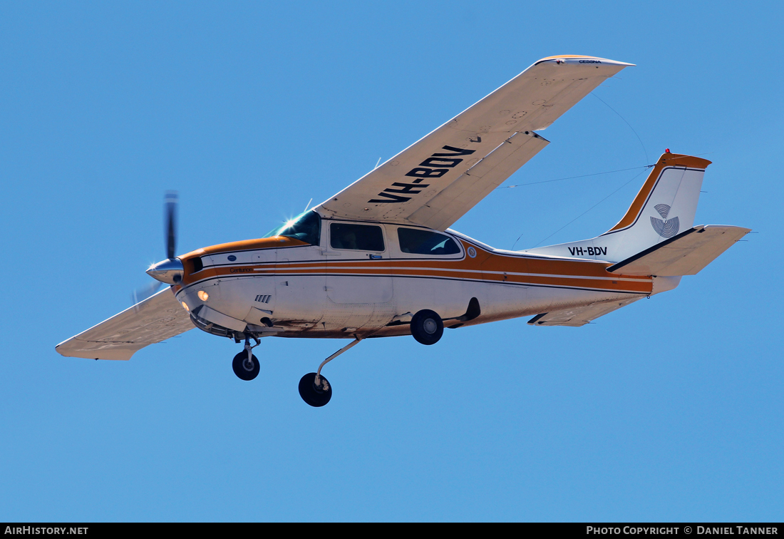 Aircraft Photo of VH-BDV | Cessna 210N Centurion | AirHistory.net #18000