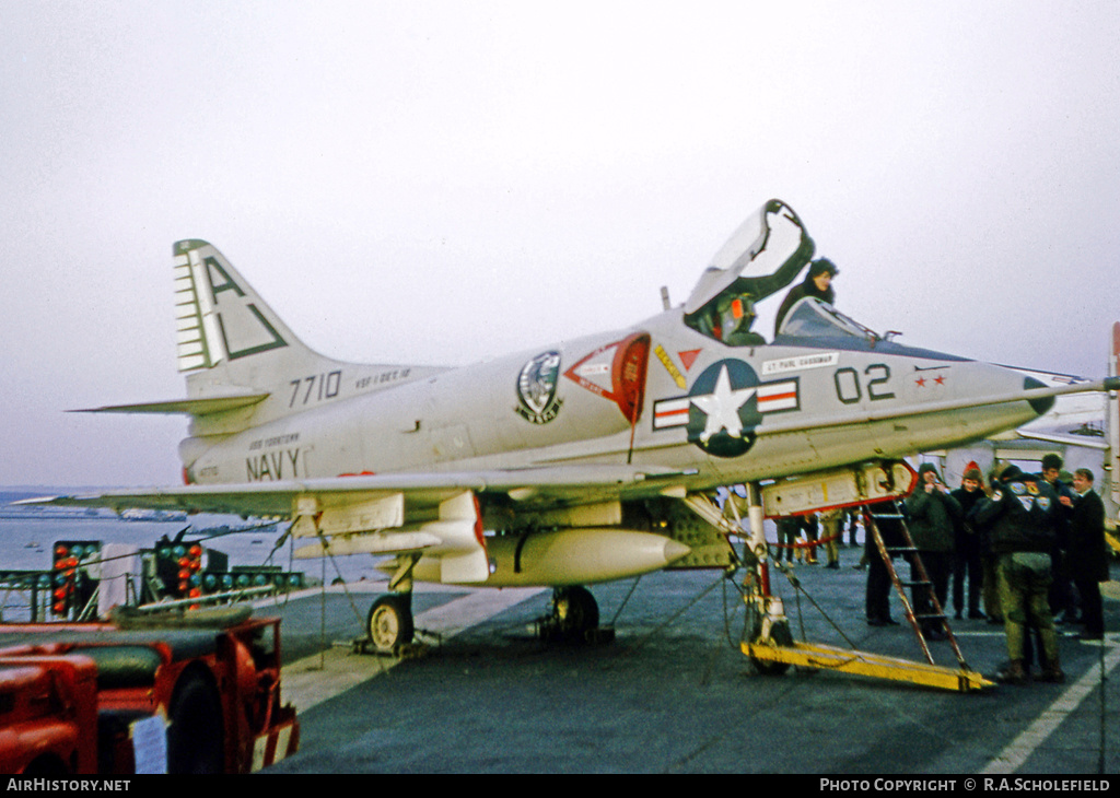 Aircraft Photo of 147710 | Douglas A-4C Skyhawk (A4D-2N) | USA - Navy | AirHistory.net #18028