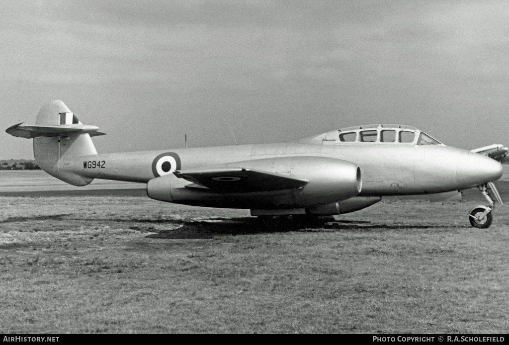 Aircraft Photo of WG942 | Gloster Meteor T7 | UK - Air Force | AirHistory.net #18125